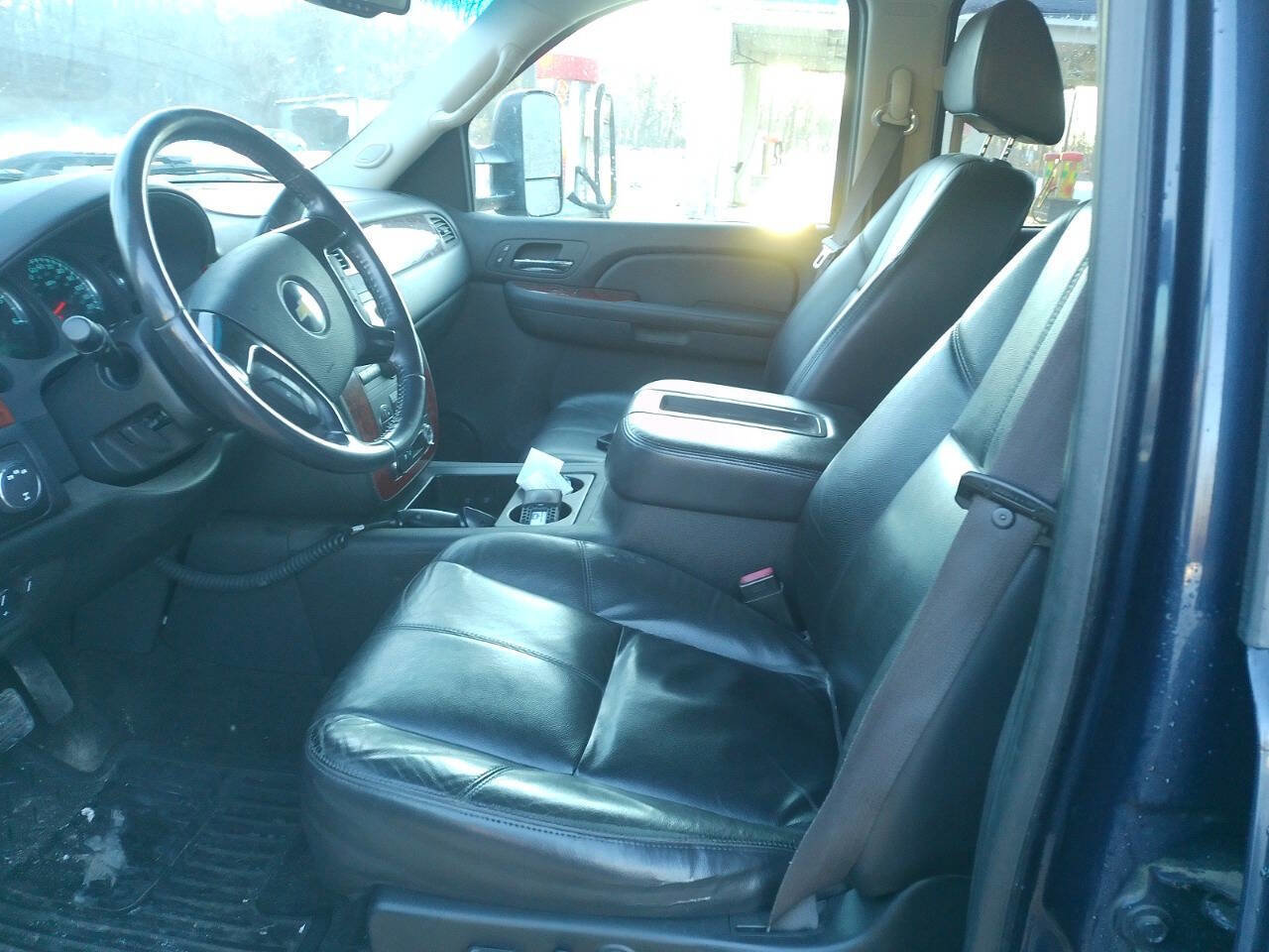 Used 2009 Chevrolet Silverado 2500 LTZ w/ Suspension Package, Off-Road image 37