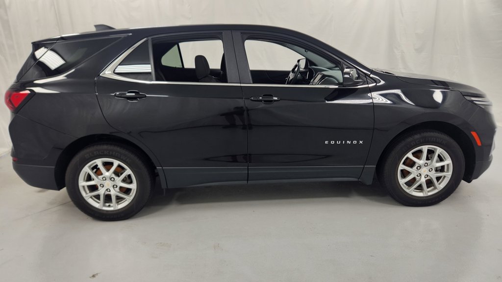 Used 2023 Chevrolet Equinox LT AWD/4WD image 2