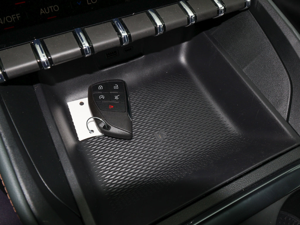 New 2027 GMC Terrain AT4 w/ Convenience Package III AWD/4WD image 26