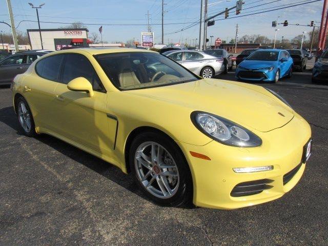 Used 2014 Porsche Panamera 4 image 1