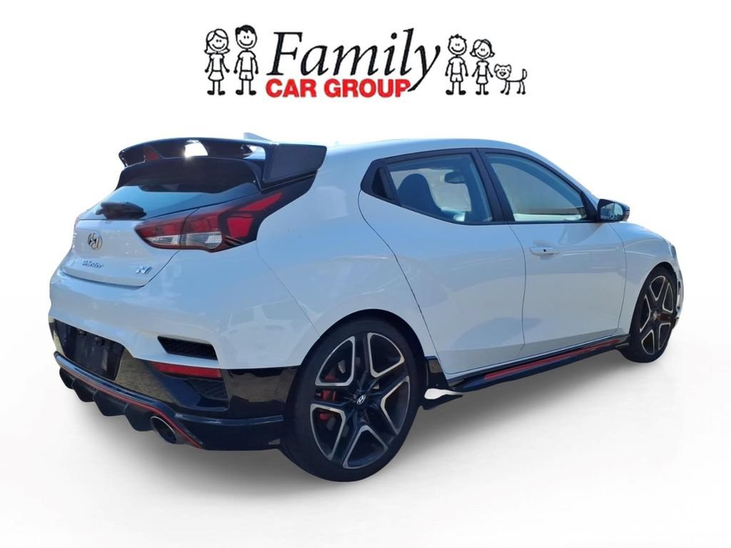 Used 2022 Hyundai Veloster N FWD image 4