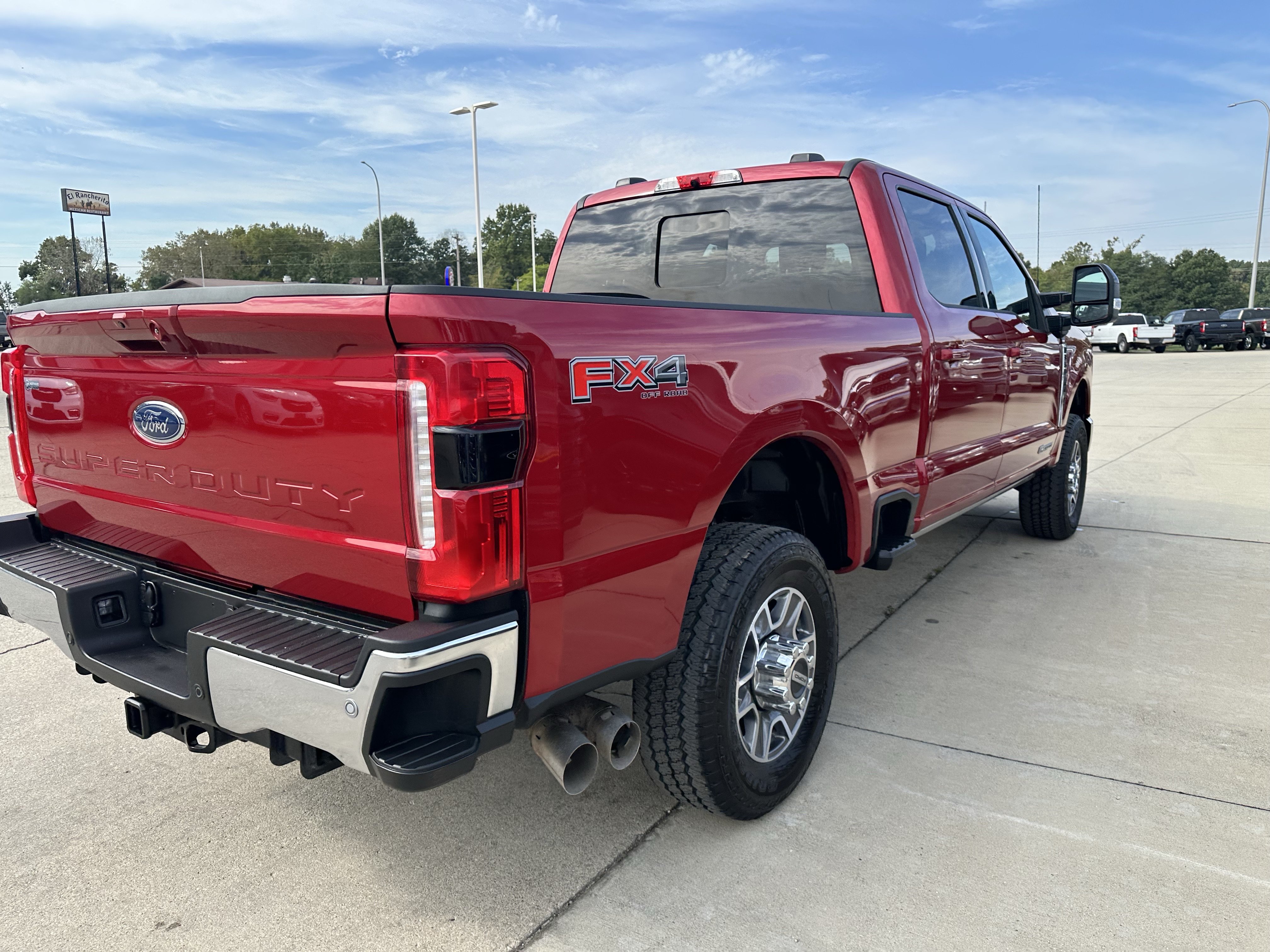 Used 2024 Ford F350 Lariat w/ Lariat Ultimate Package AWD/4WD image 4