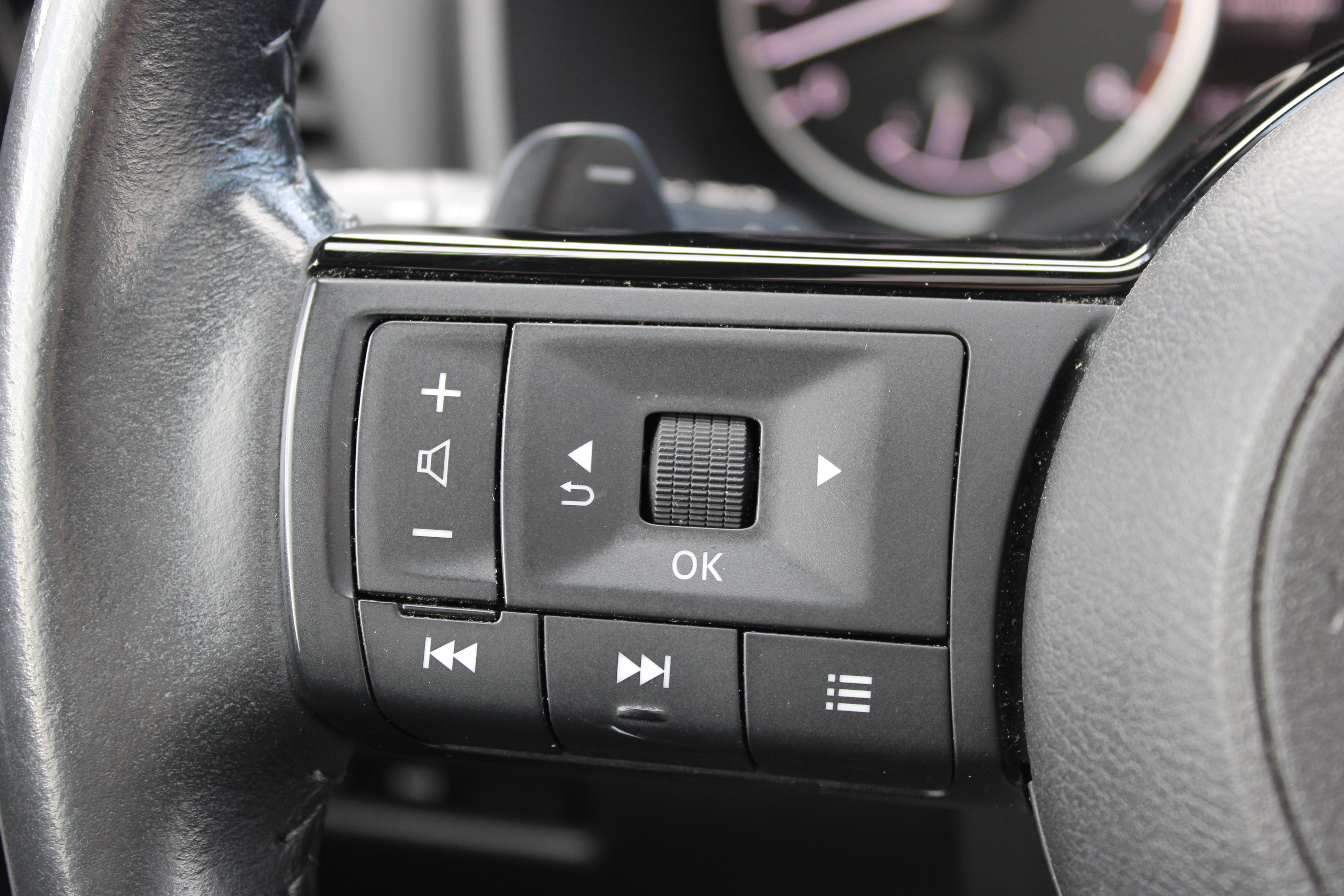 Certified 2023 Nissan Rogue SL AWD/4WD image 27
