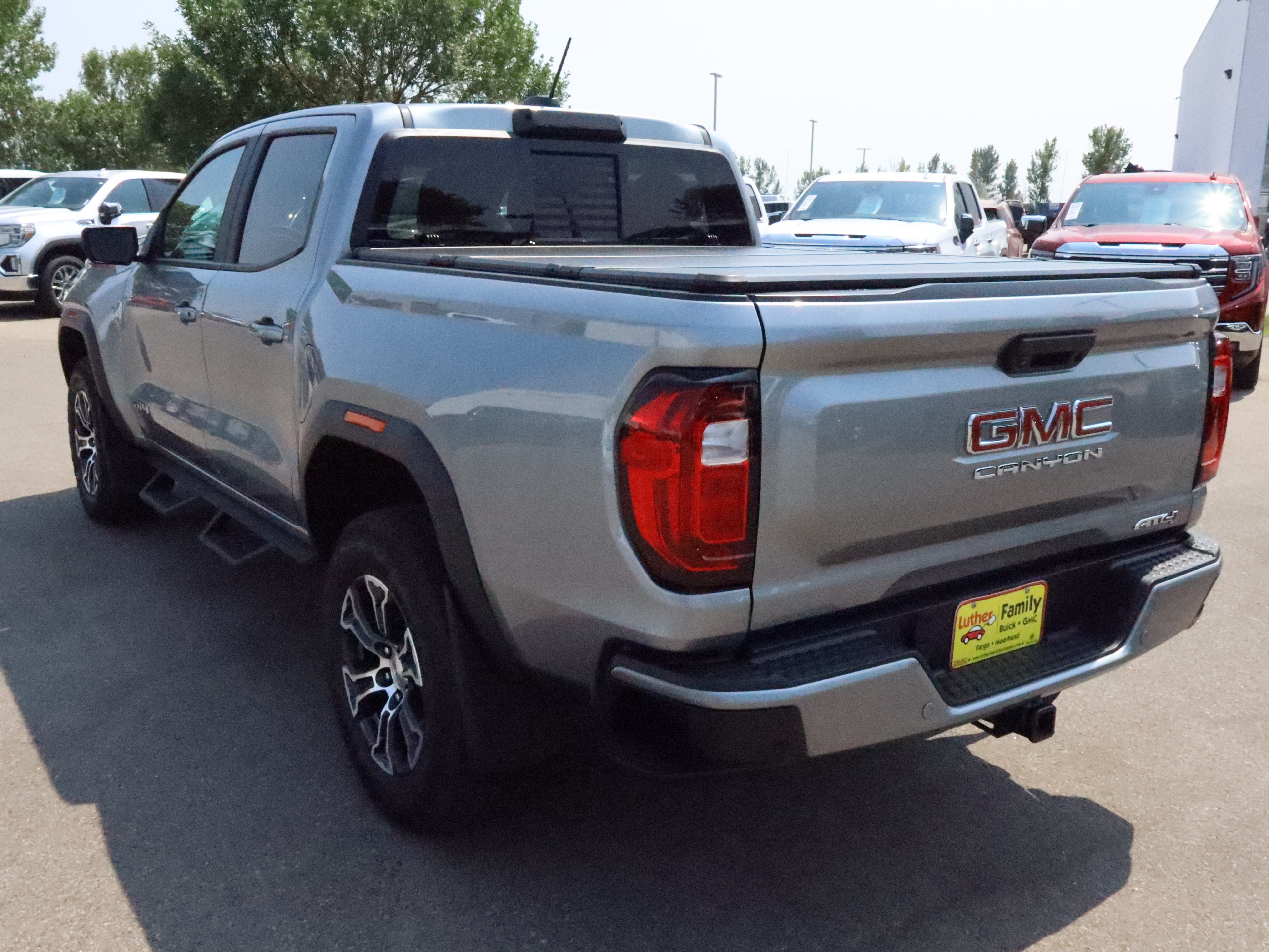 Used 2024 GMC Canyon AT4 w/ Technology Package AWD/4WD image 5