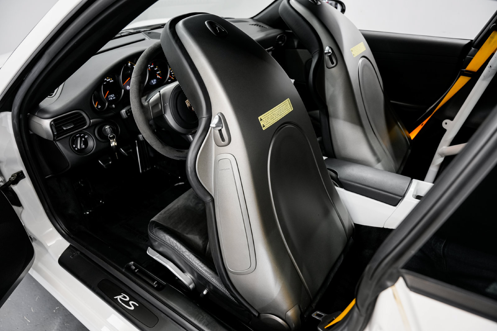 Used 2007 Porsche 911 GT3 RS RWD image 18