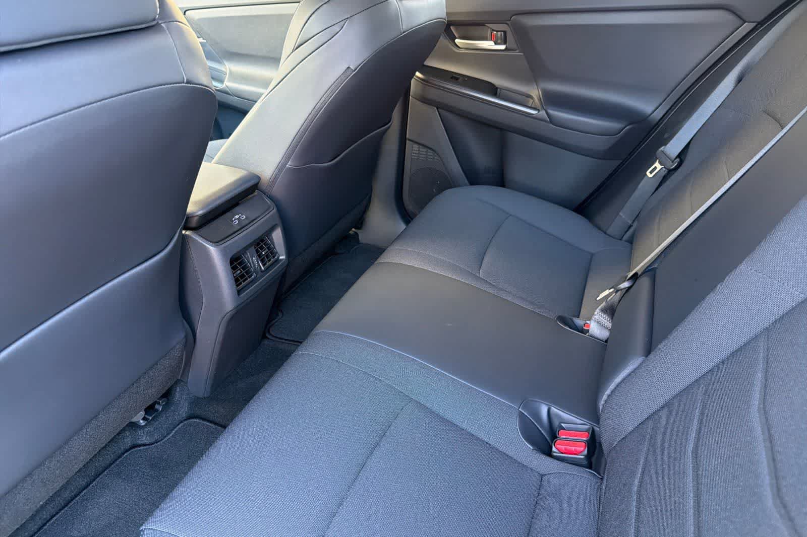 New 2026 Subaru Uncharted Premium FWD image 4