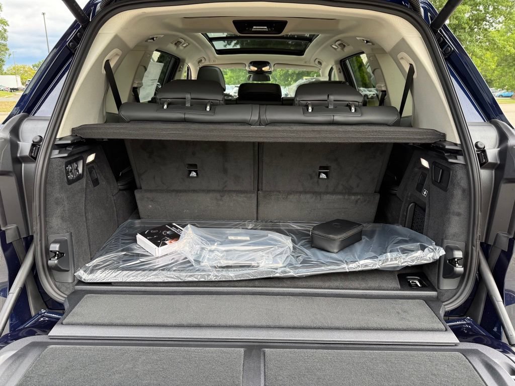 New 2027 BMW X7 xDrive40i AWD/4WD image 19