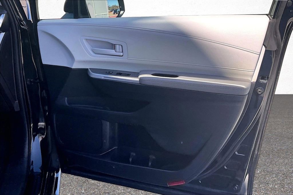 Certified 2026 Toyota Sienna LE image 29