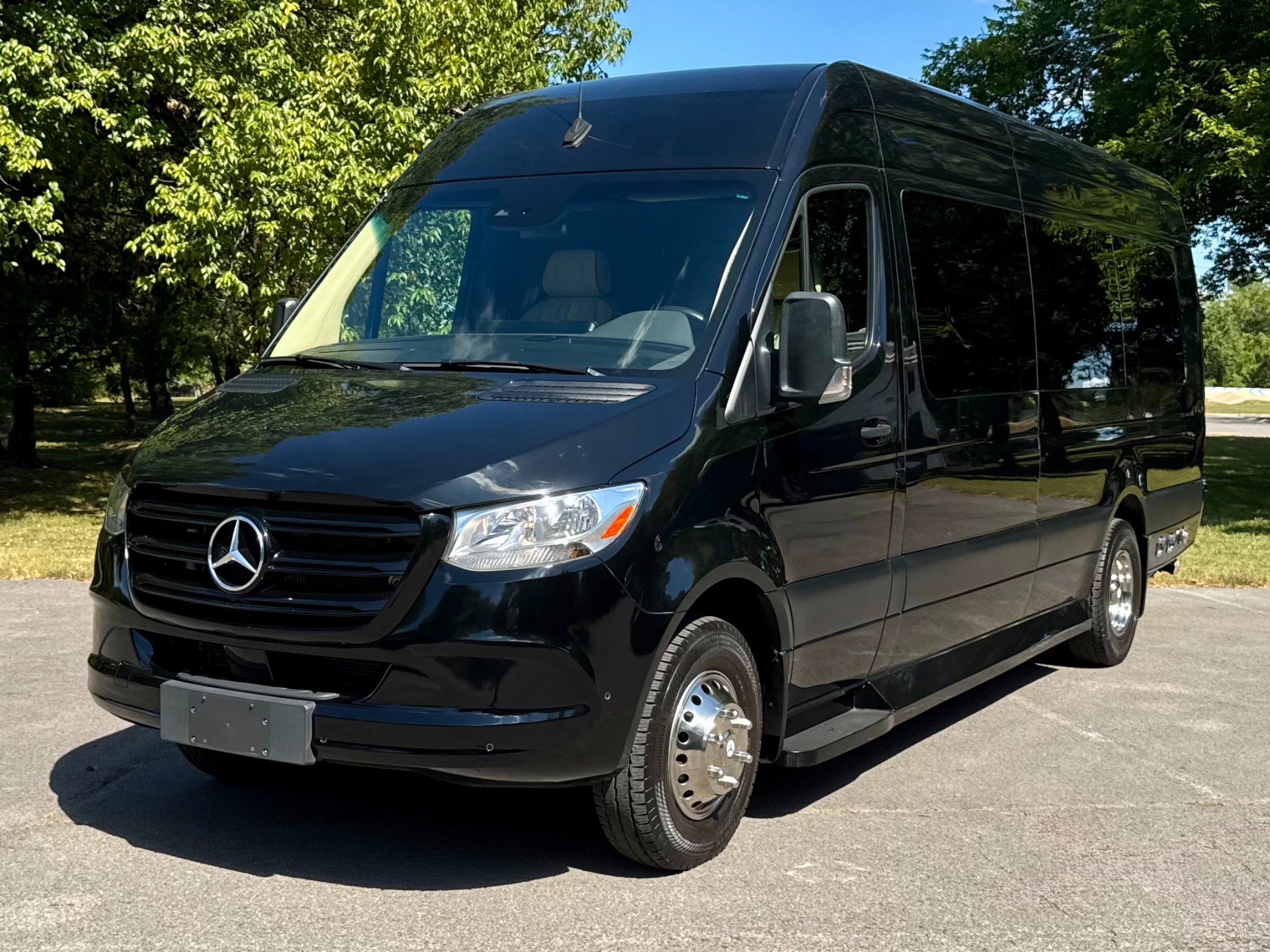 Used 2019 Mercedes-Benz Sprinter 170 image 2