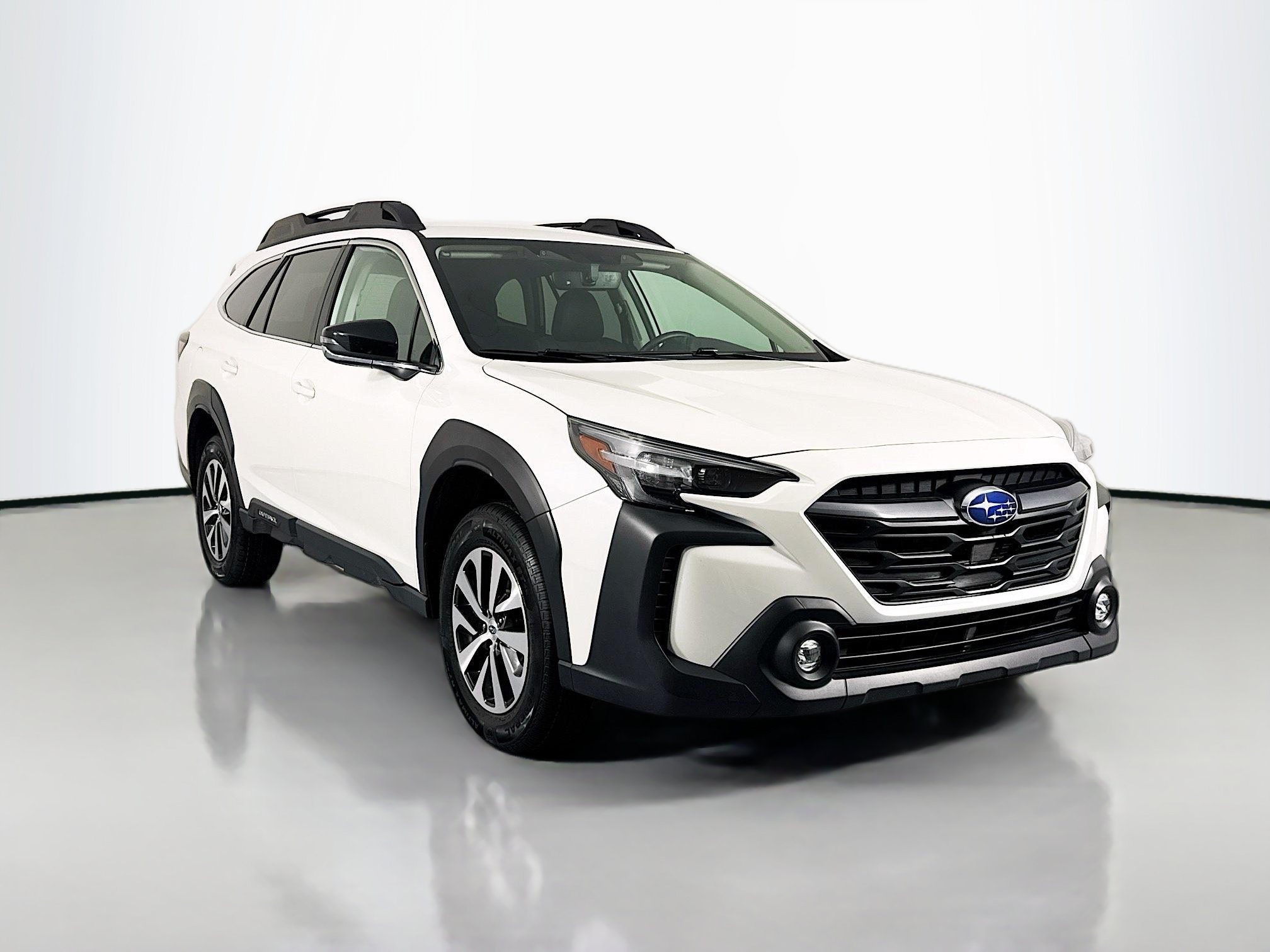 Used 2025 Subaru Outback Premium w/ Popular Package #1A AWD/4WD image 3