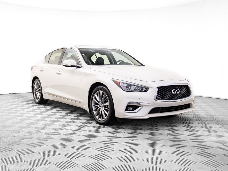 Used 2023 INFINITI Q50 Luxe w/ Cargo Package image 8