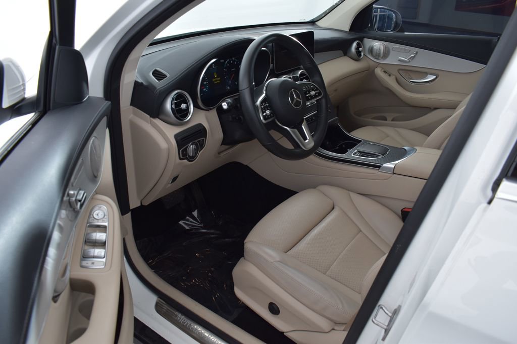 Used 2023 Mercedes-Benz GLC 300 4MATIC Coupe image 14