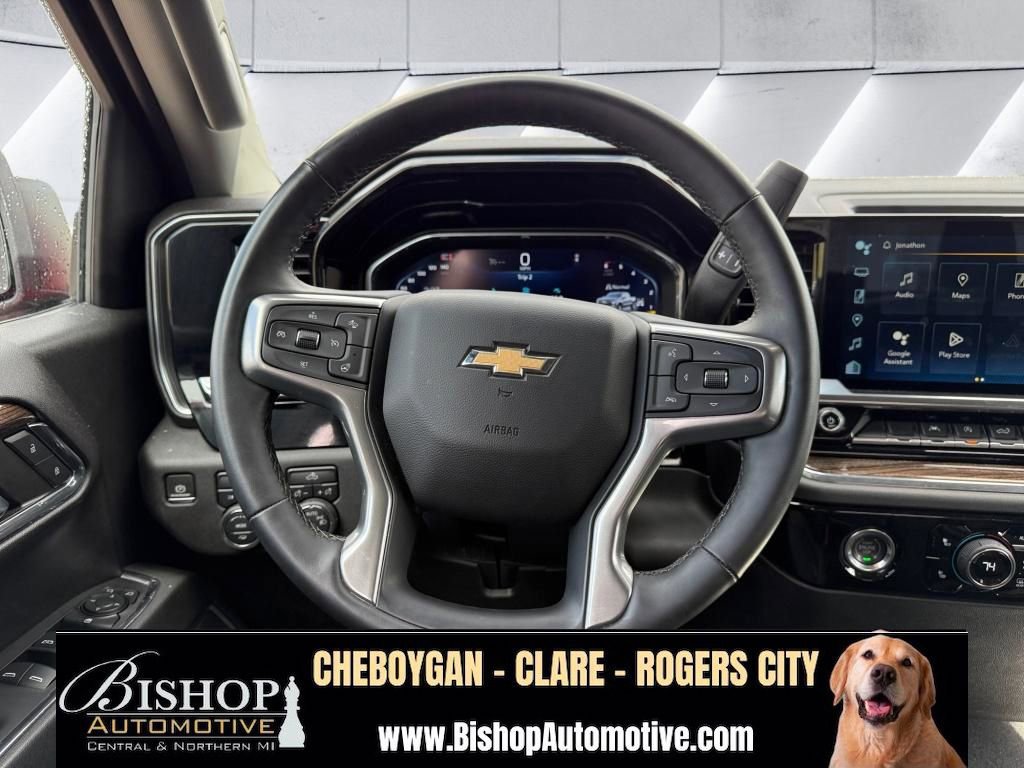 Used 2024 Chevrolet Silverado 1500 LT AWD/4WD image 23
