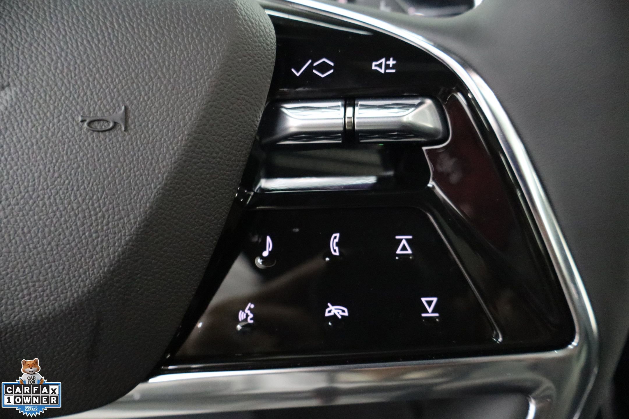 Used 2026 Cadillac Escalade Sport AWD/4WD image 16
