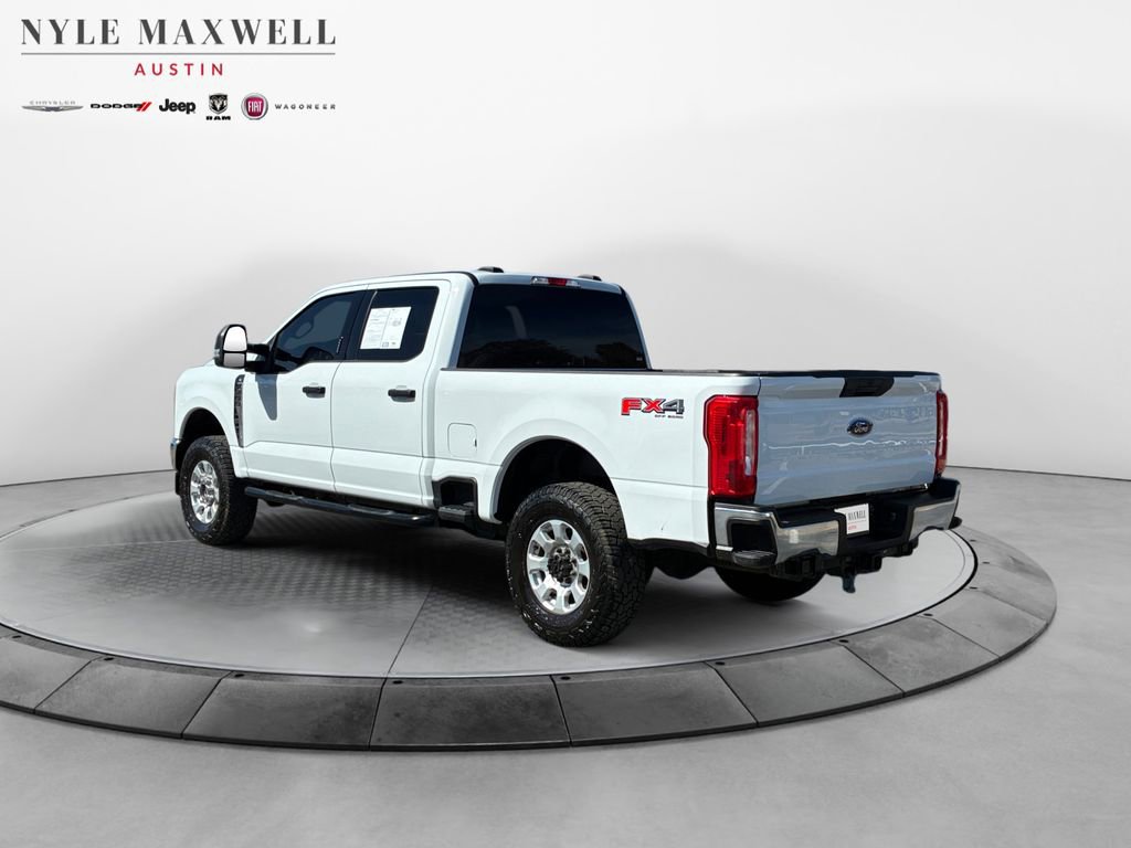 Used 2023 Ford F250 XLT w/ FX4 Off-Road Package image 14