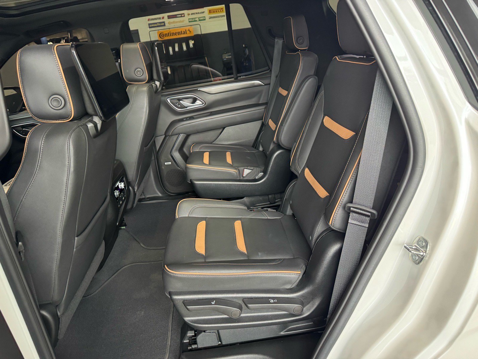 Used 2023 GMC Yukon AT4 w/ Max Trailering Package AWD/4WD image 14