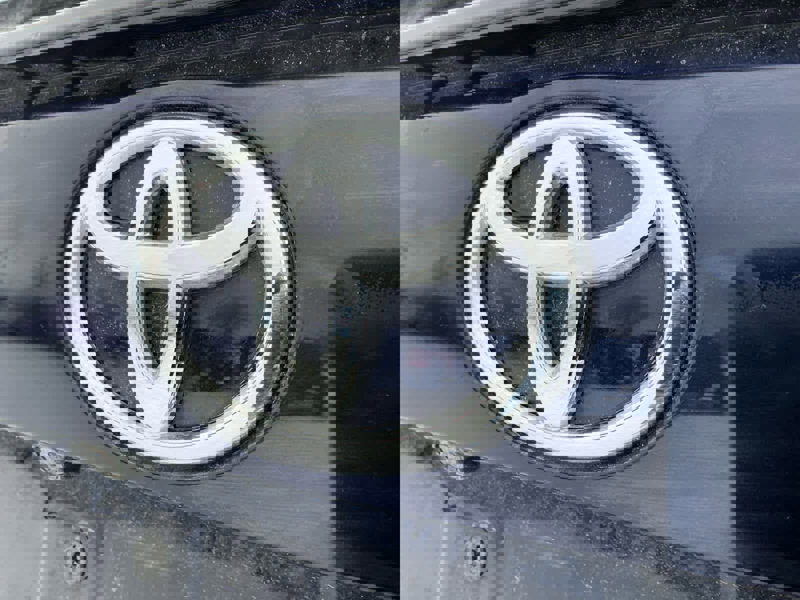 Used 2024 Toyota RAV4 XLE image 15