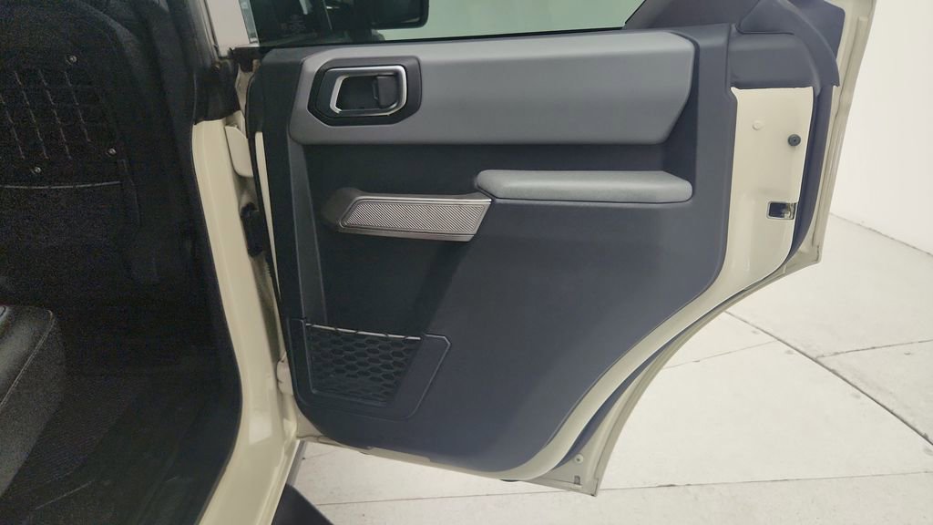 Used 2022 Ford Bronco Everglades image 35
