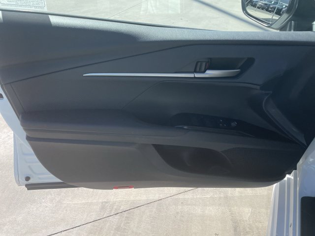 Used 2025 Toyota Camry SE FWD image 21