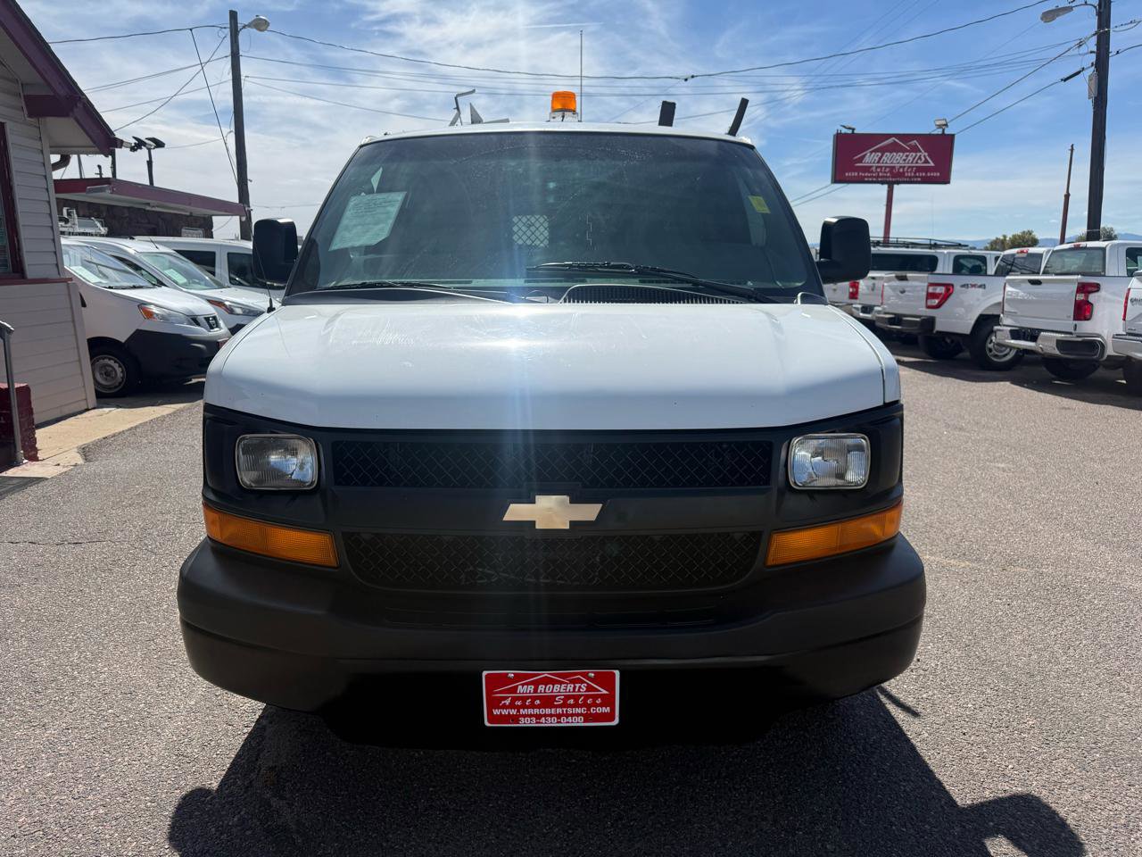 Used 2010 Chevrolet Express 2500 RWD image 3
