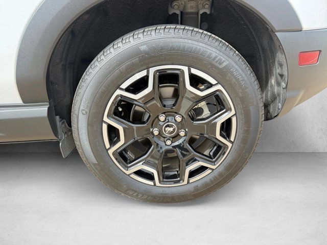 Used 2025 Ford Bronco Sport Outer Banks AWD/4WD image 23
