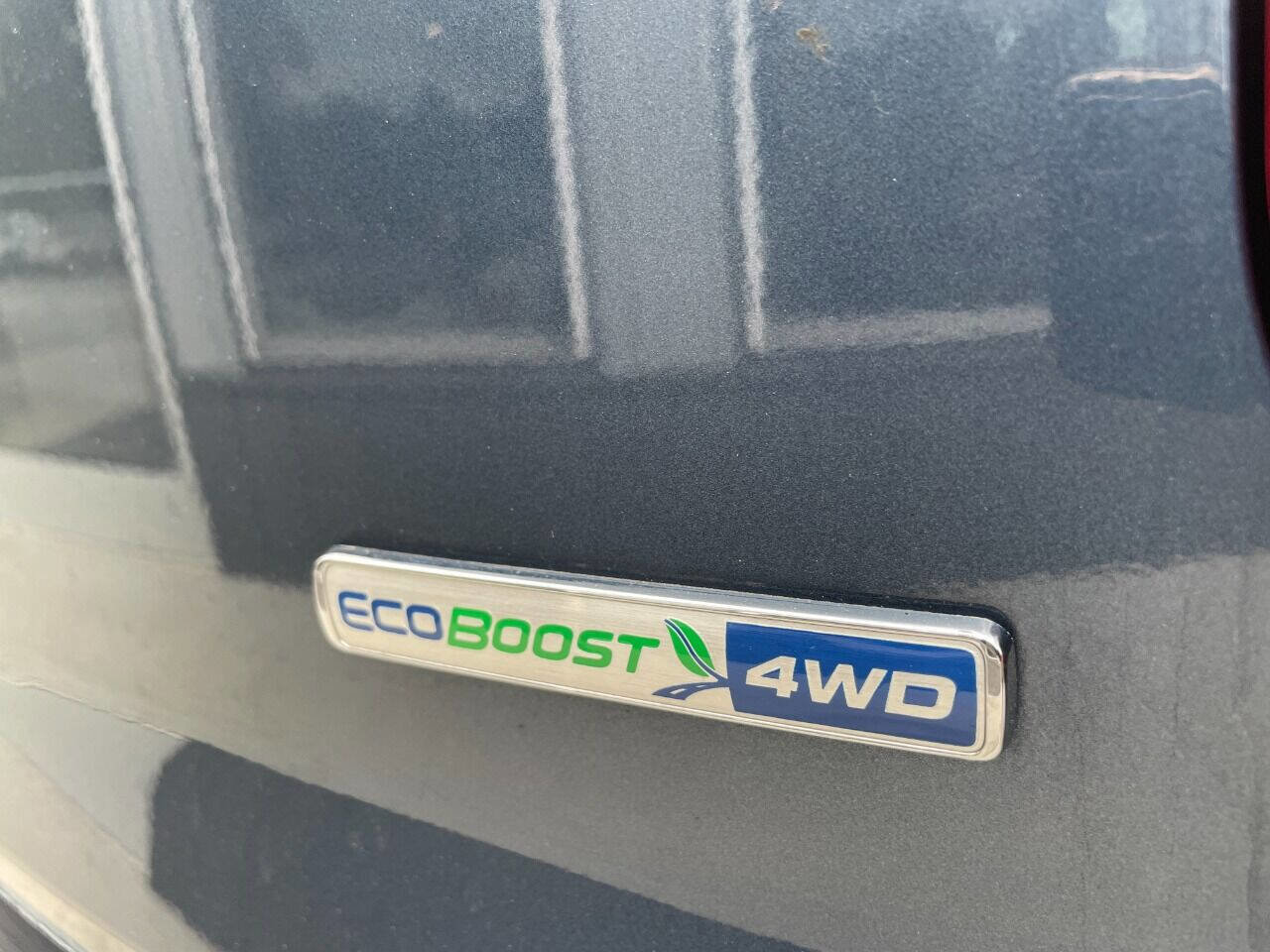 Used 2018 Ford Explorer XLT w/ Equipment Group 202A image 10