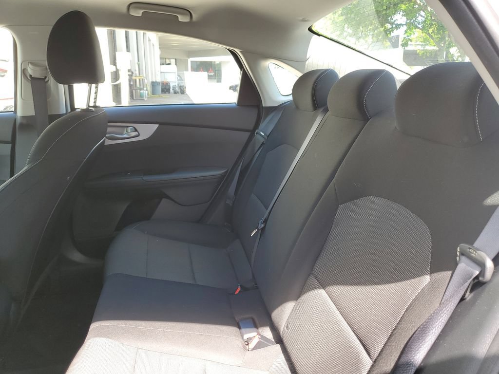 Certified 2022 Kia Forte LXS w/ LXS Technology Package FWD image 15