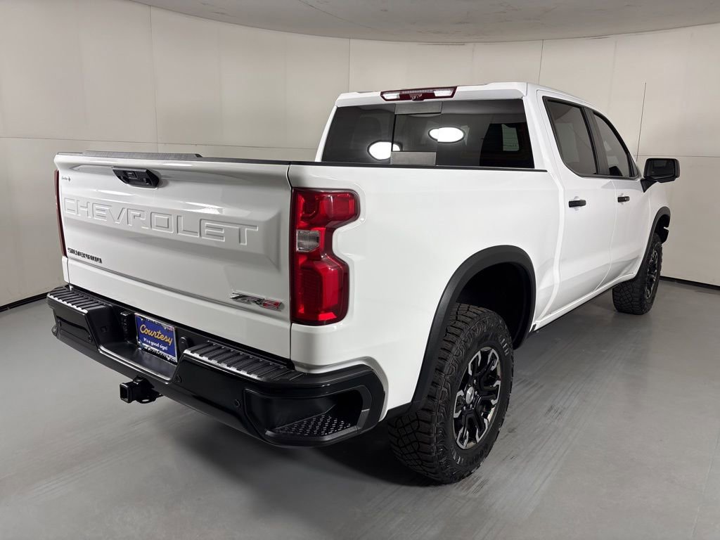 Used 2024 Chevrolet Silverado 1500 ZR2 w/ Technology Package image 10