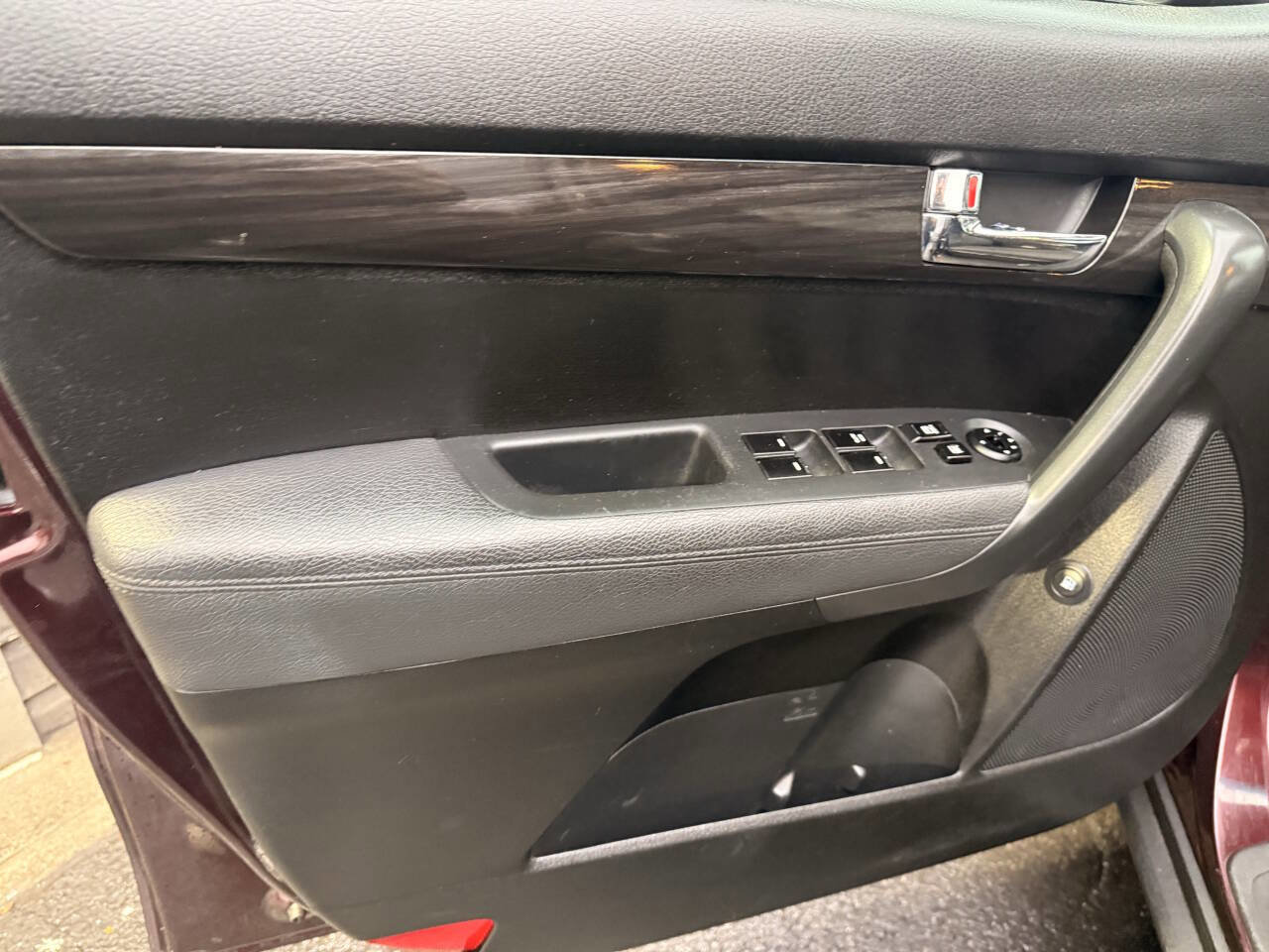 Used 2011 Kia Sorento LX 4dr SUV w/ Convenience Pkg image 12