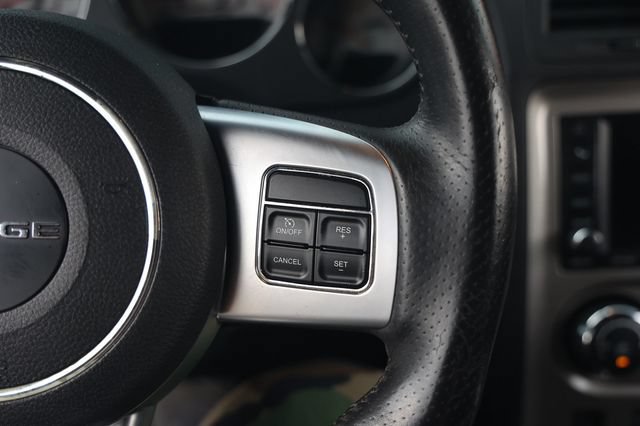 Used 2012 Dodge Challenger SRT8 w/ Premium Sound Group RWD image 30