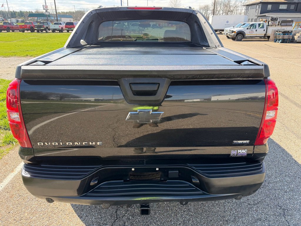 Used 2008 Chevrolet Avalanche LT AWD/4WD image 14