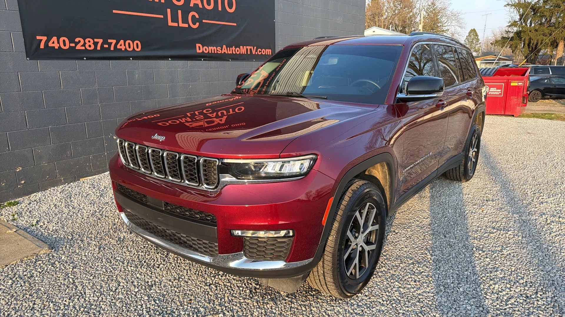 Used 2023 Jeep Grand Cherokee L Limited AWD/4WD image 10