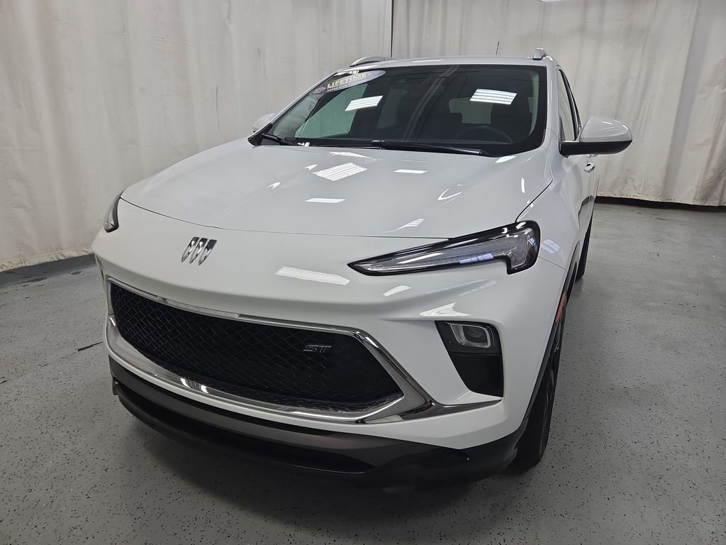 Certified 2024 Buick Encore GX Sport Touring FWD image 40