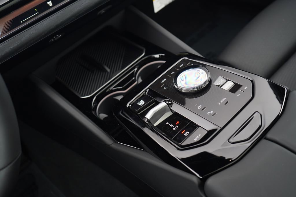 New 2026 BMW 540i xDrive w/ M Sport Package image 19