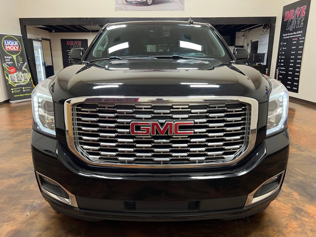 Used 2020 GMC Yukon XL Denali w/ Denali Premium Package RWD image 4