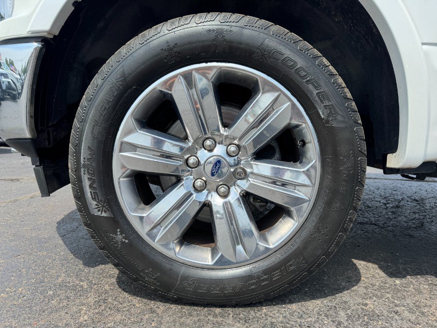Used 2019 Ford F150 Lariat w/ Equipment Group 502A Luxury AWD/4WD image 13