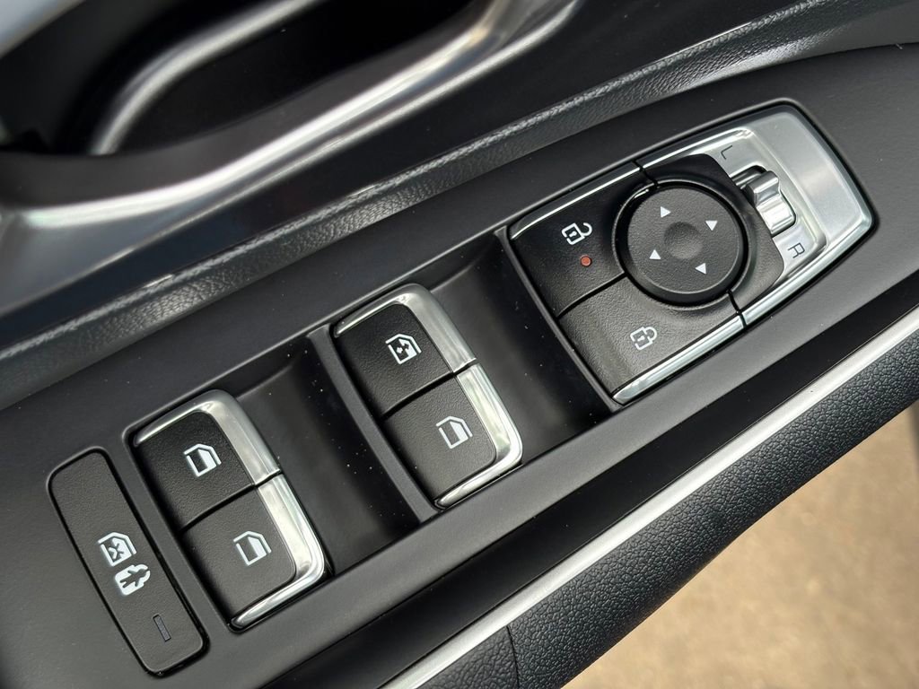 Certified 2025 Kia Sorento S w/ Panoramic Sunroof Package FWD image 20