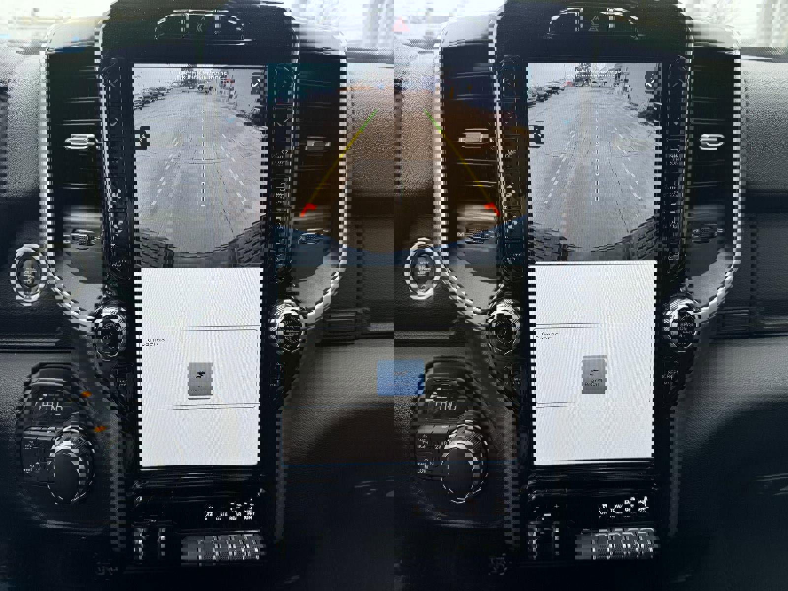 Used 2024 RAM 2500 Big Horn w/ Sport Appearance Package image 21