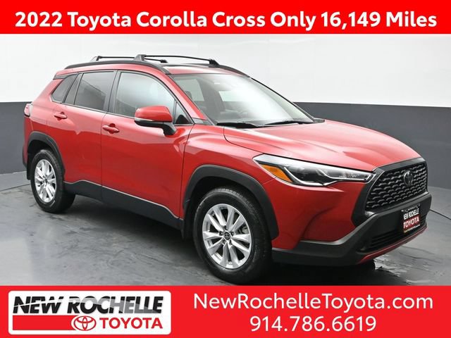 Certified 2022 Toyota Corolla Cross LE w/ Moonroof Package