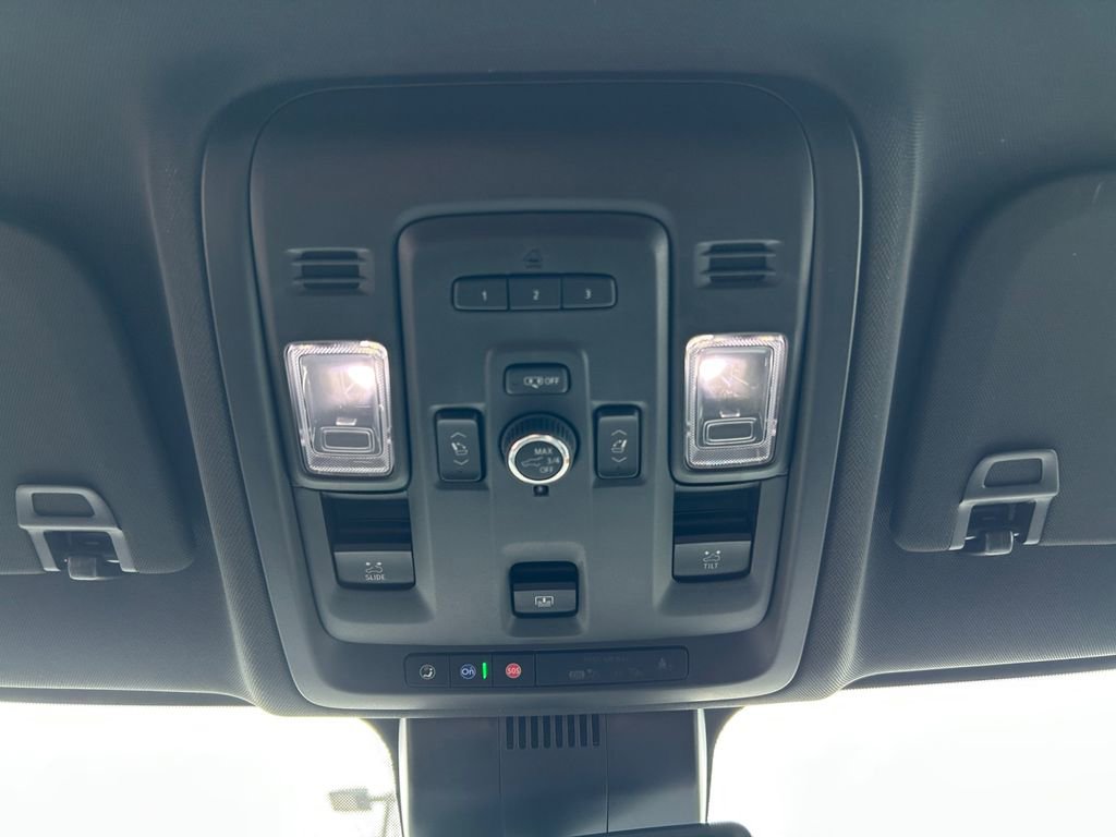 Used 2024 Chevrolet Tahoe Z71 w/ Off-Road Capability Package AWD/4WD image 36