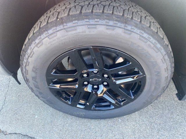 New 2026 Chevrolet Silverado 1500 Custom w/ Turbomax Blackout Package image 10