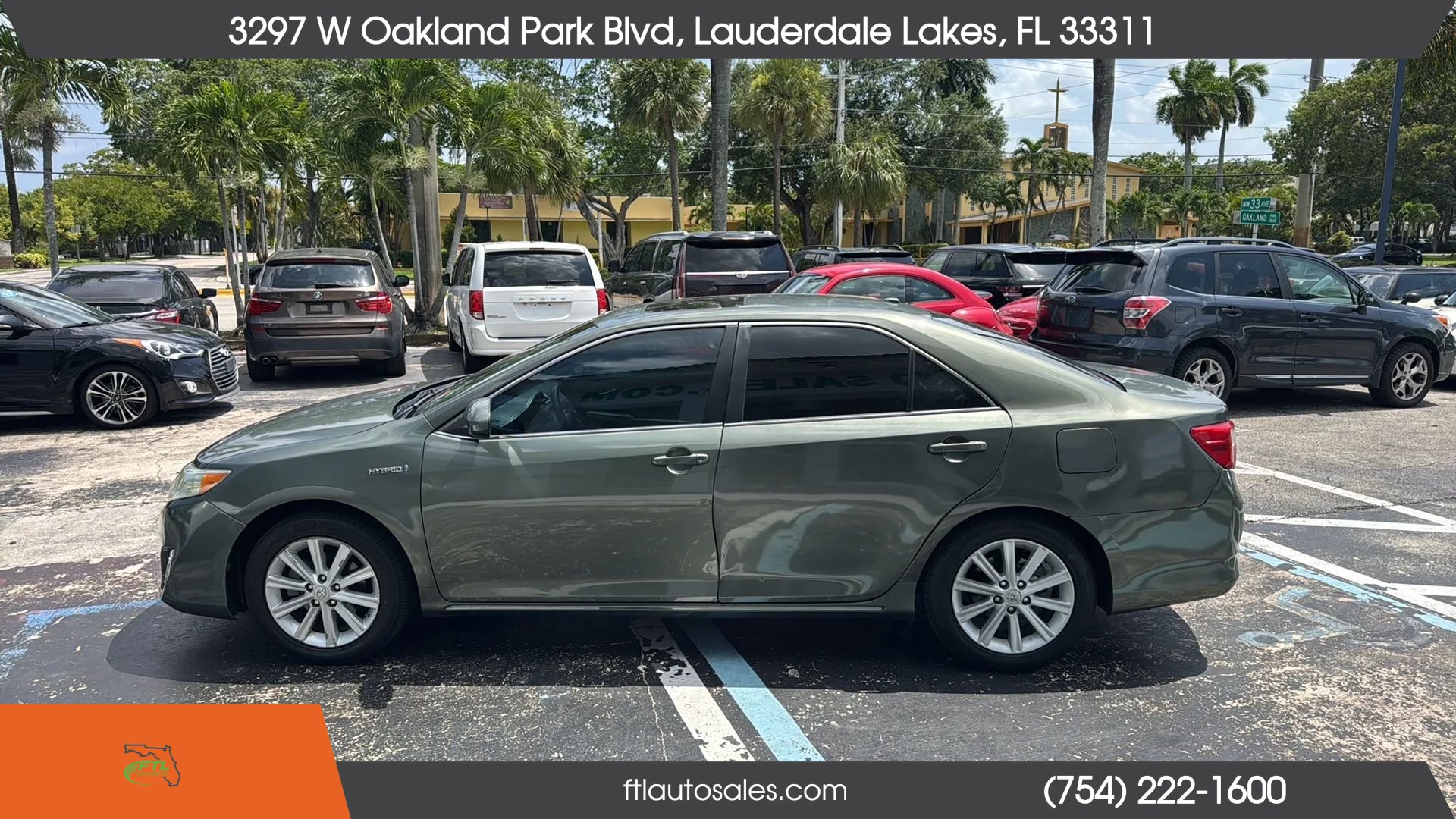 Used 2013 Toyota Camry XLE w/ Leather Pkg FWD image 6