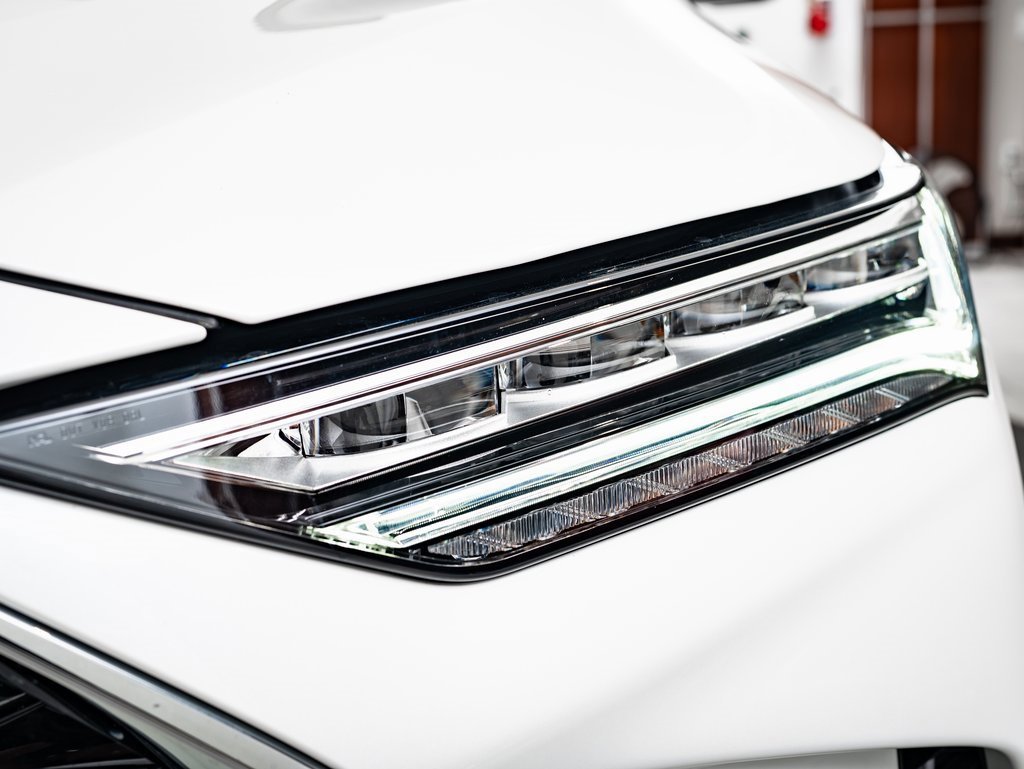 Certified 2025 Acura MDX SH-AWD w/ Advance Package image 15