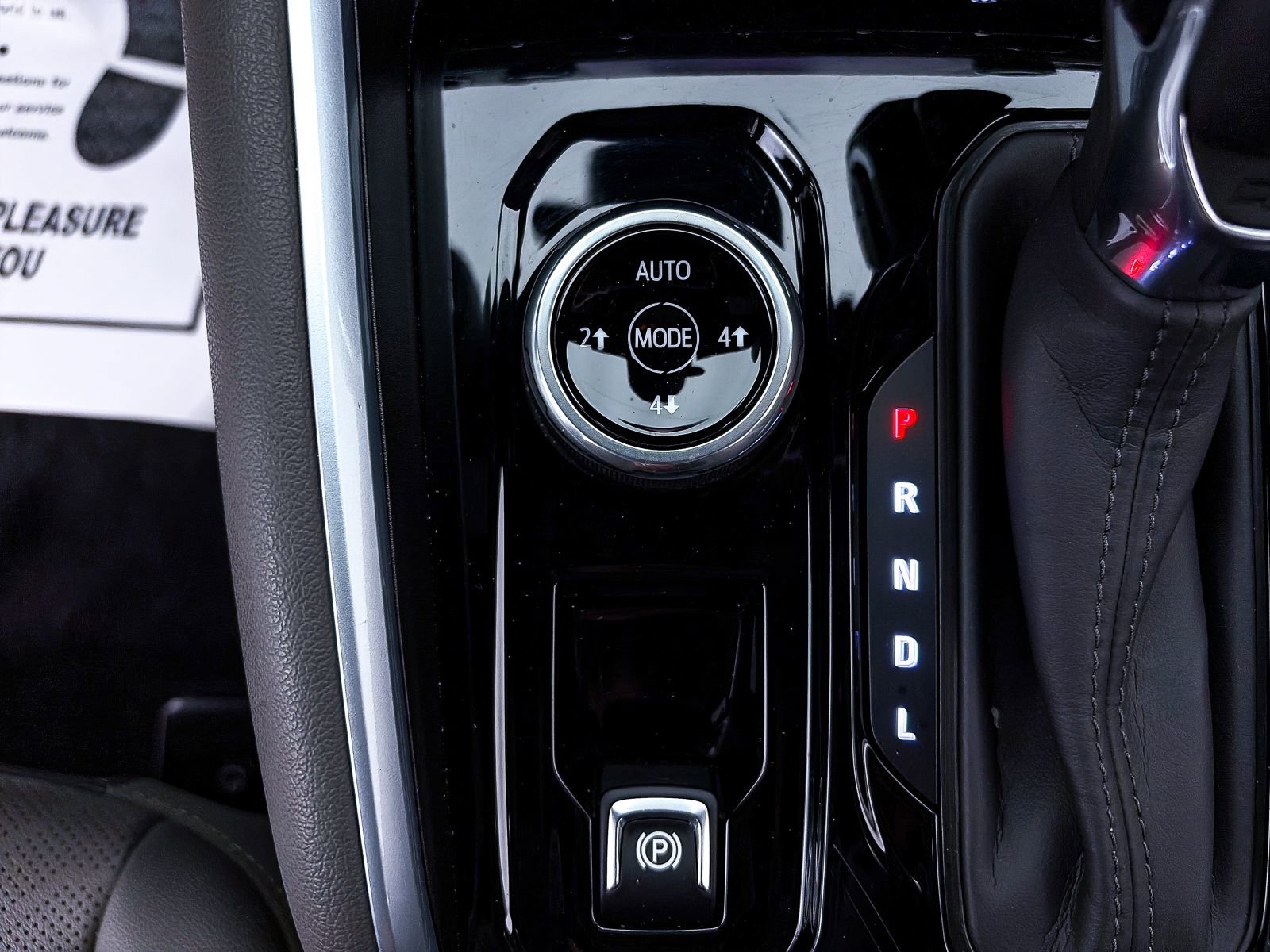 Used 2023 Chevrolet Colorado ZR2 w/ ZR2 Convenience Package III image 30