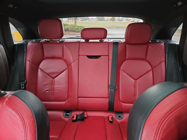 Used 2017 Porsche Macan image 29