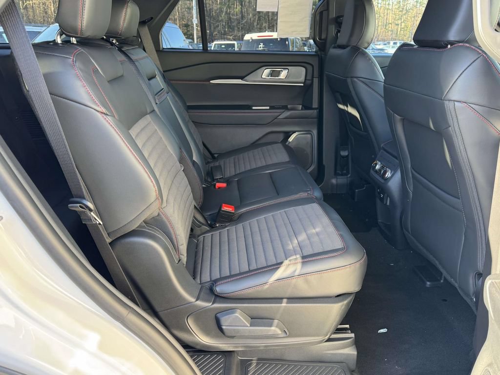 New 2026 Ford Explorer ST-Line w/ ST-Line Street Pack AWD/4WD image 14