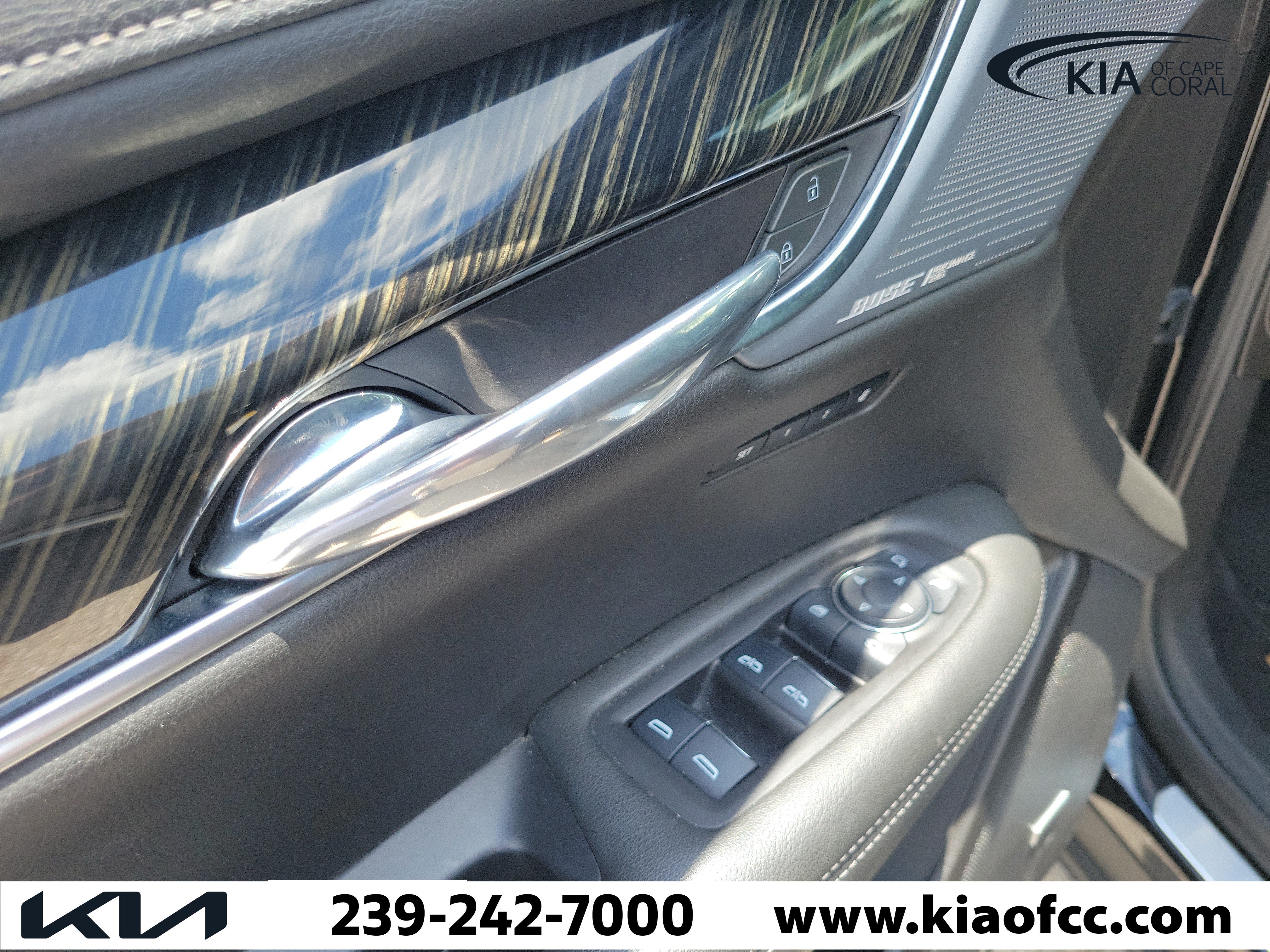 Used 2023 Cadillac XT6 Premium Luxury AWD/4WD image 25