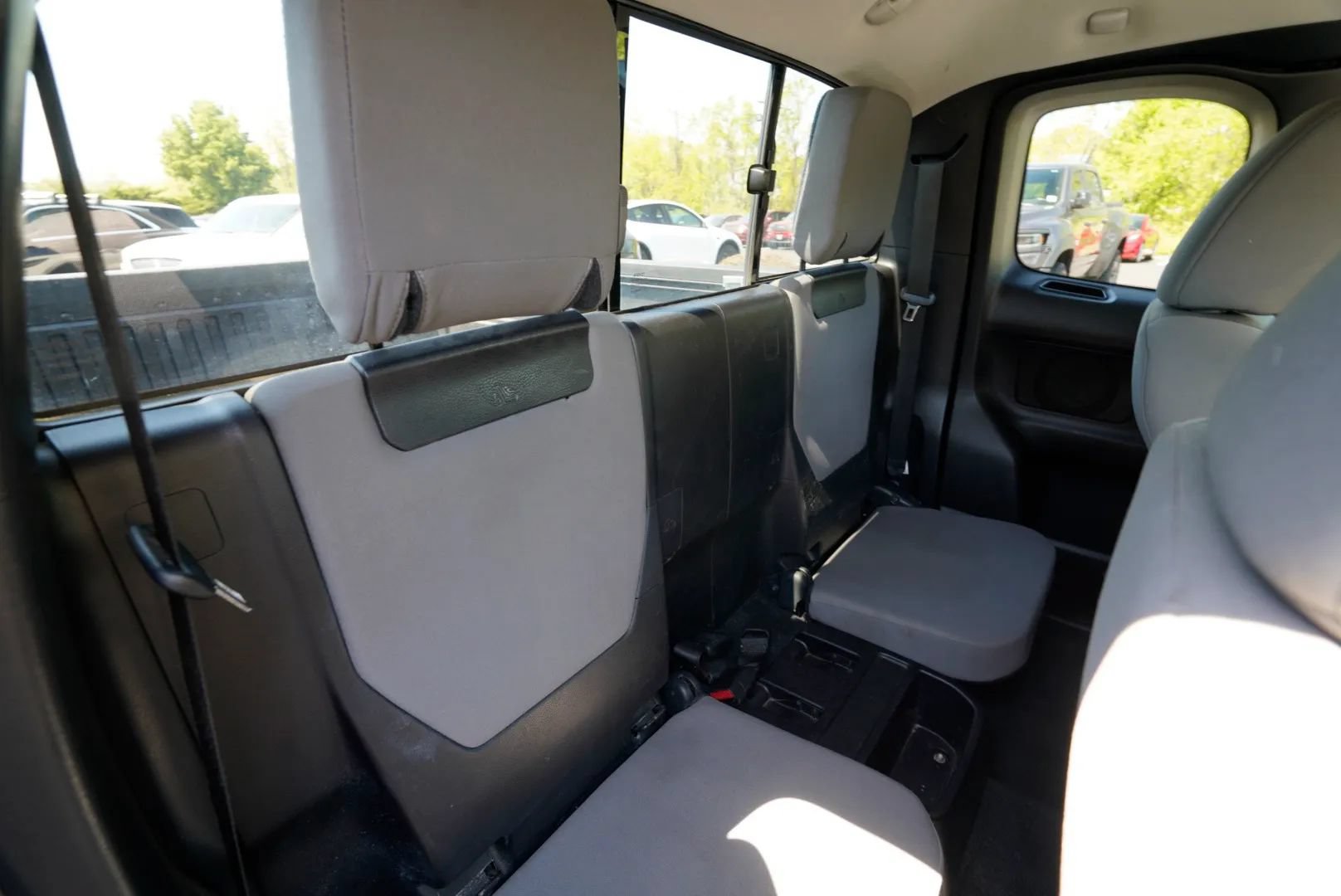 Used 2019 Toyota Tacoma SR w/ SR Convenience Package AWD/4WD image 30