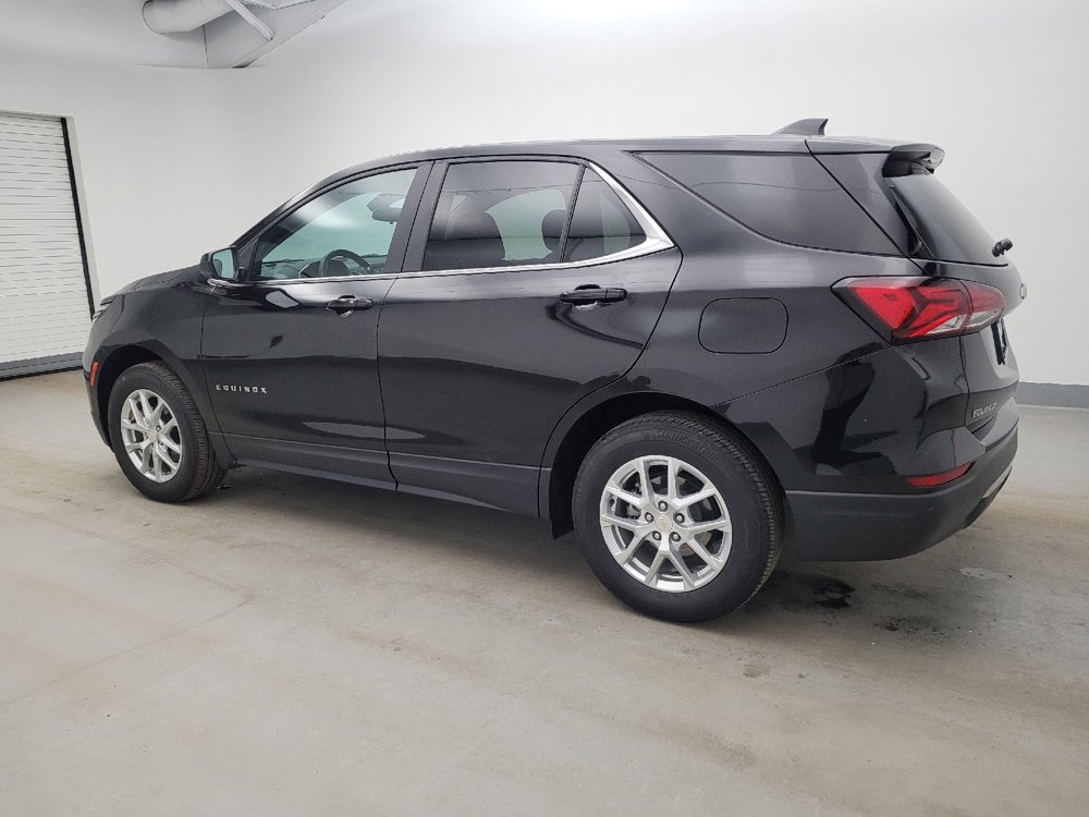 Used 2023 Chevrolet Equinox LT w/ Driver Convenience Package image 3