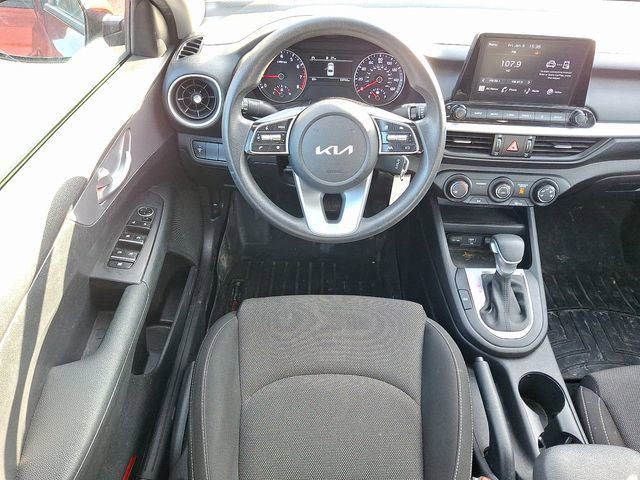 Used 2022 Kia Forte LXS image 11
